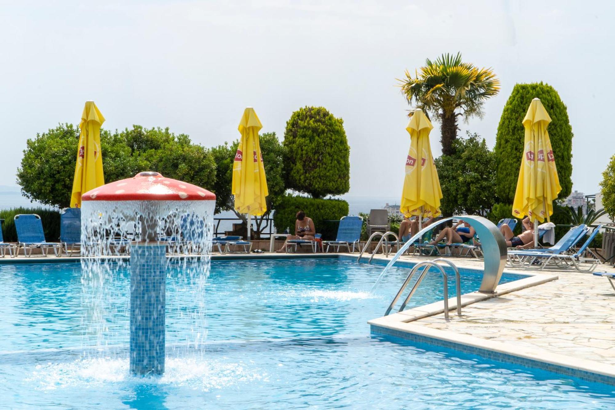 Hotel Mediterrane Sarandë 외부 사진