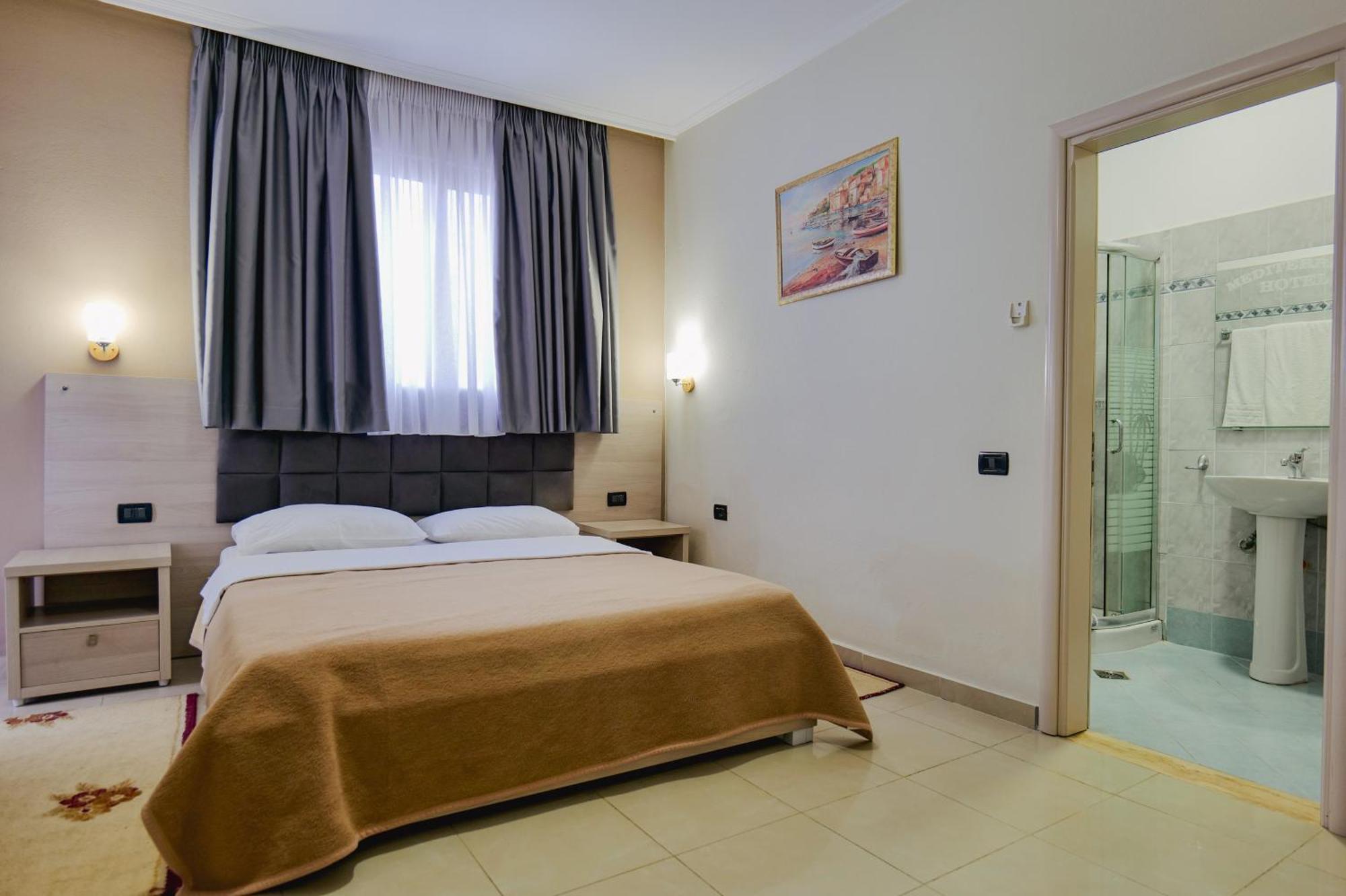 Hotel Mediterrane Sarandë 외부 사진