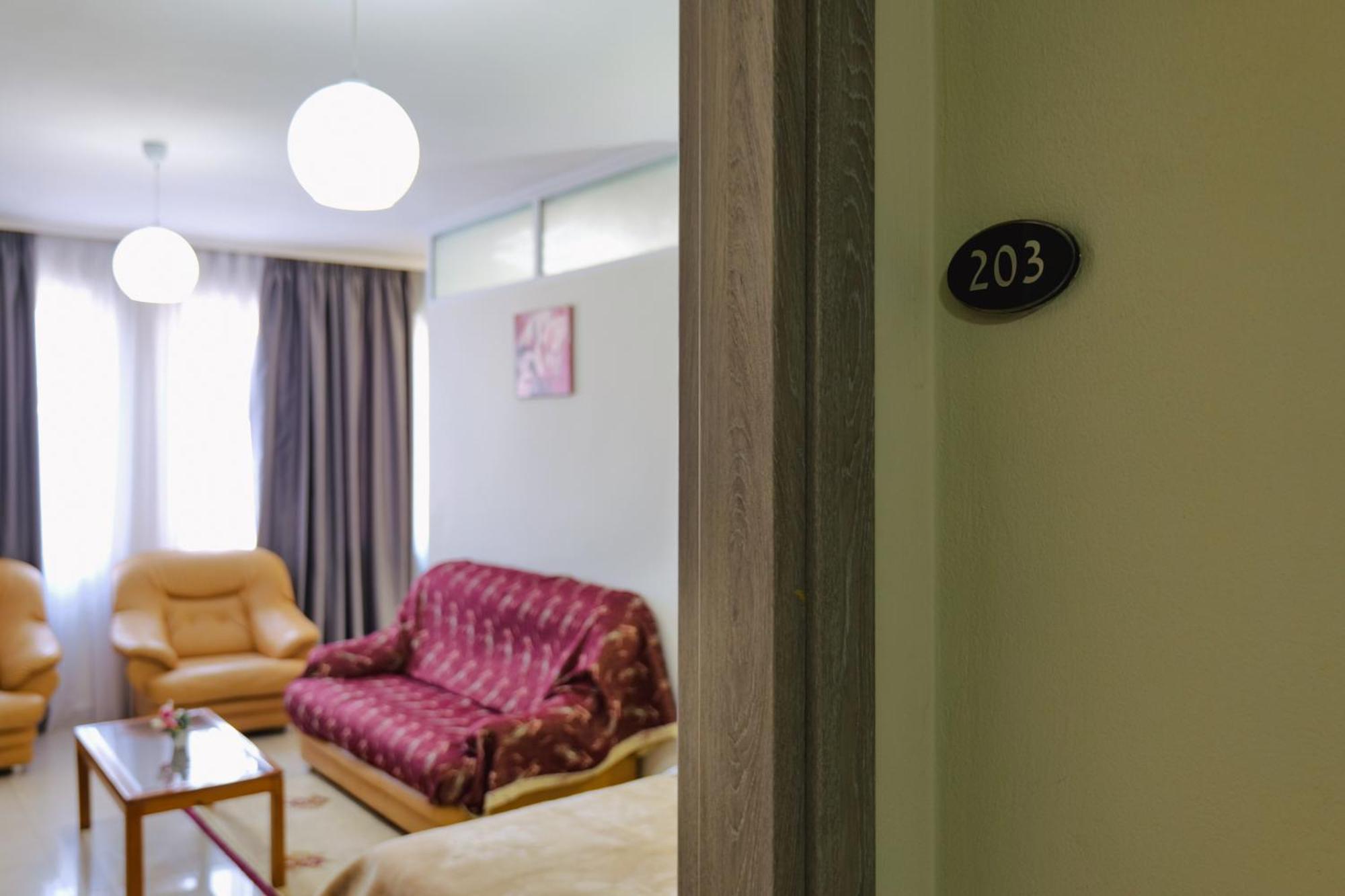 Hotel Mediterrane Sarandë 외부 사진